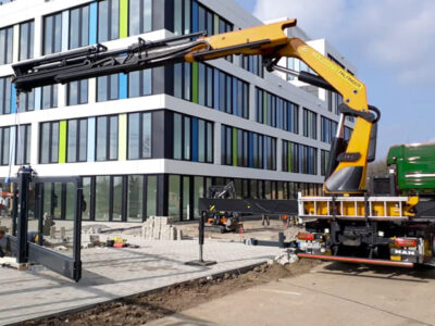 LKW Ladekran für Glasmontagen, Transport und Kranarbeit von Knaack